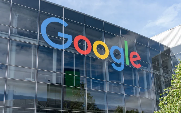 Comissão Europeia exige que Google permita IA de concorrentes no Android