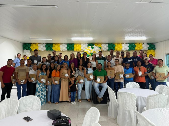Prefeita Marcela Gomes participa de comemoração pelo dia dos agentes de saúde e de endemias