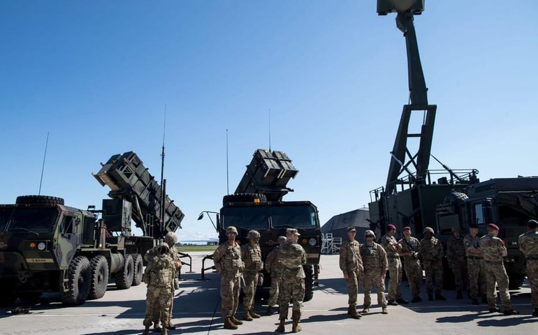 Novo pacote dos EUA ajuda, mas não resolve problemas da Ucrânia contra a Rússia; entenda