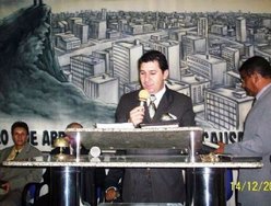 Jovens fazem festa abençoada na Serraria