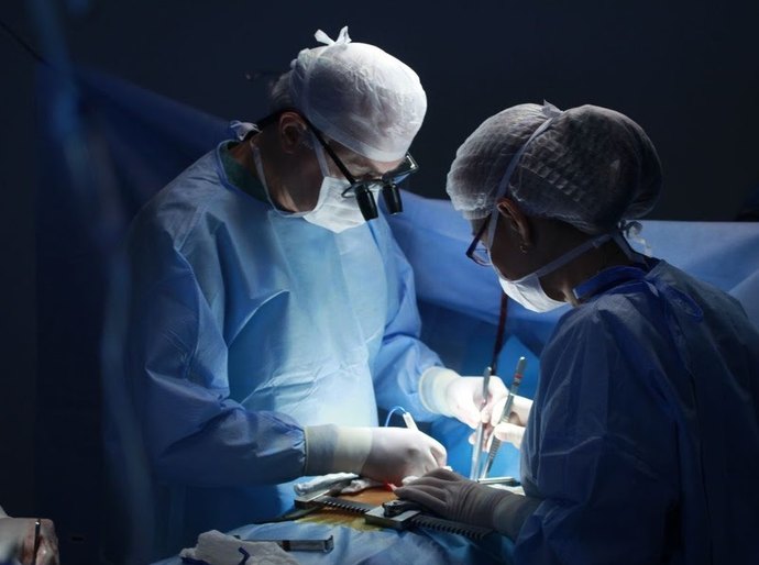 Cirurgia plástica que une saúde e estética: a abdominoplastia para correção da diástase abdominal