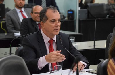 Líder do Governo destaca produção legislativa em 2016