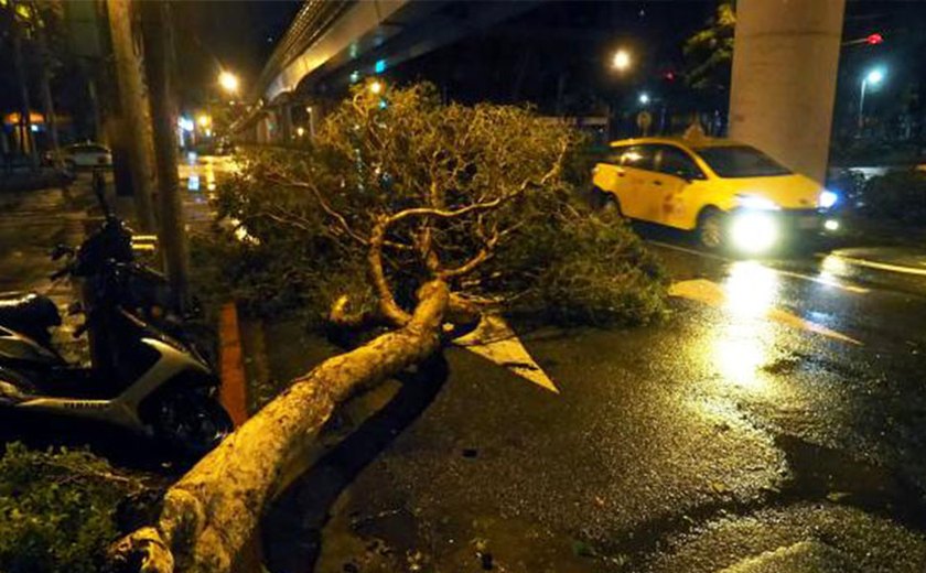 Aproximação do Tufão Dujuan deixa China em alerta máximo