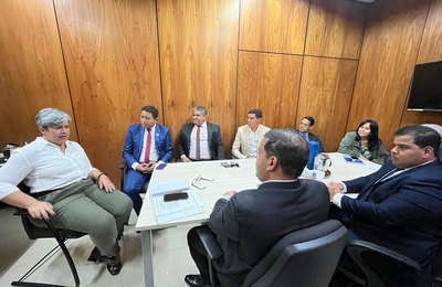 Em Brasília, Júlio Cezar discute ações voltadas ao fortalecimento da agricultura familiar