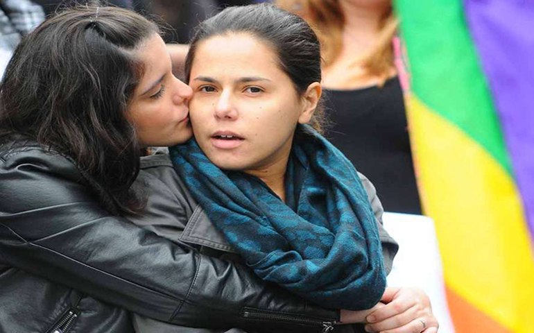 Assembleia de SP derruba projeto que veta propaganda LGBT