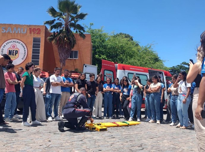 Samu capacita 31 acadêmicos para o projeto Samu nas Escolas