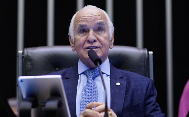 Taquígrafos avaliam impacto da inteligência artificial no futuro da profissão