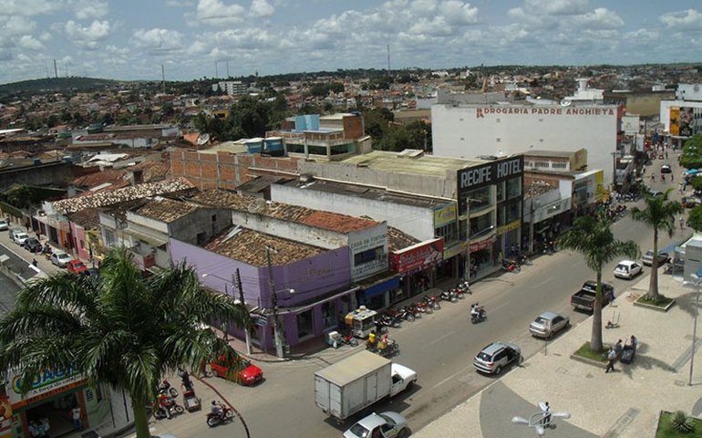 Cacimba produz água aquecida em Arapiraca