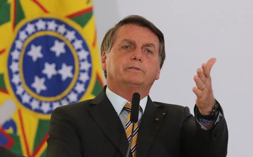 'Oração ao golpe' foi enviada a aliados de Bolsonaro para pedir apoio de generais