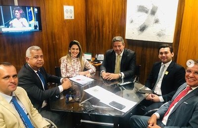 Secretária de Saúde de São José da Laje anuncia nova UBS 