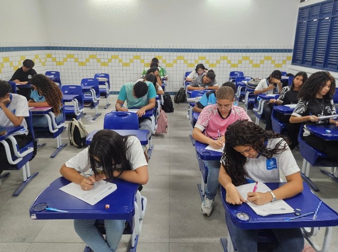 12° Concurso de Redações tem início com aplicação de provas