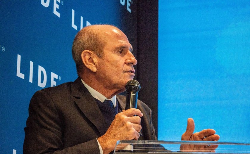 Ex-ministro da Defesa diz que Brasil deve transformar potencial em terras raras em ativo geopolítico