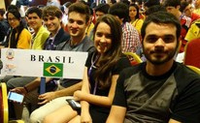 Brasileiro é primeiro colocado geral em olímpiada de matemática