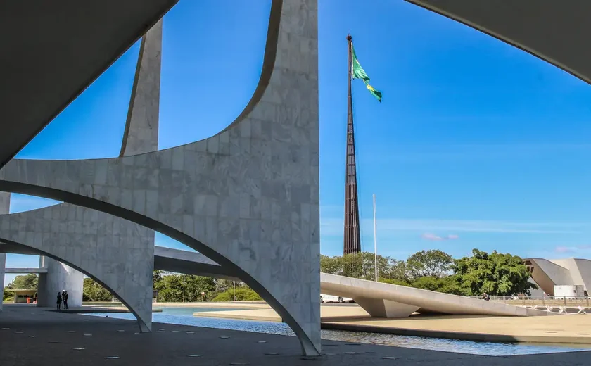 Planalto quer ajuda de governadores para centralizar doações a vítimas das chuvas no RS