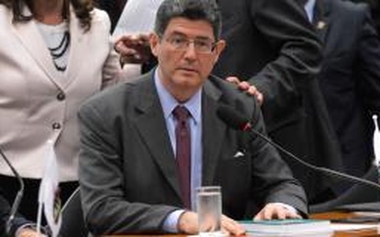 Levy recebe senadores no Ministério da Fazenda e discute unificação do ICMS