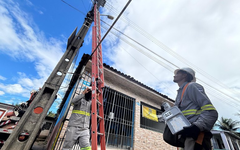 Chã da Jaqueira recebe iluminação 100% LED