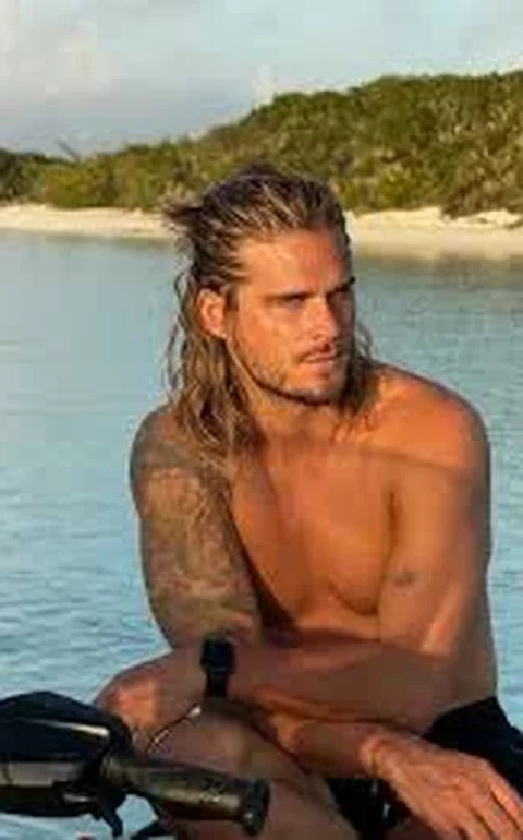 O que levou o 'jogador mais sexy do mundo' a trocar o futebol pelas artes