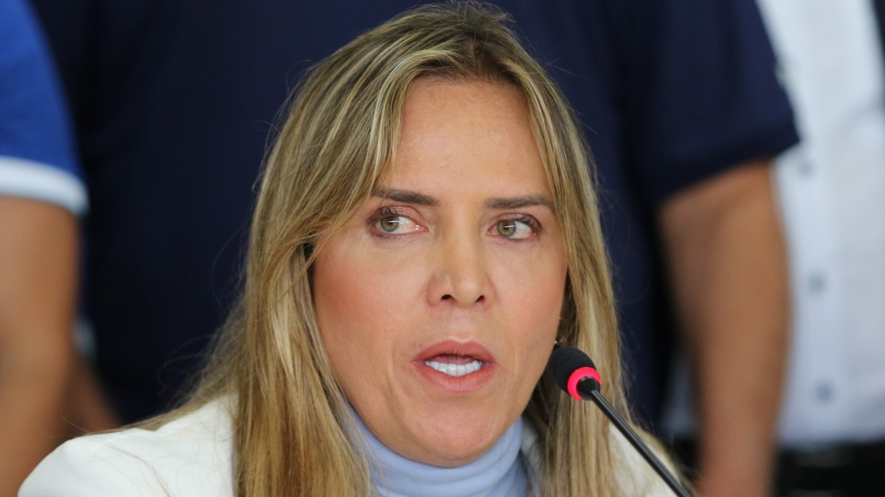 Governadora do DF anuncia delegado da PF como secretário de Segurança Pública