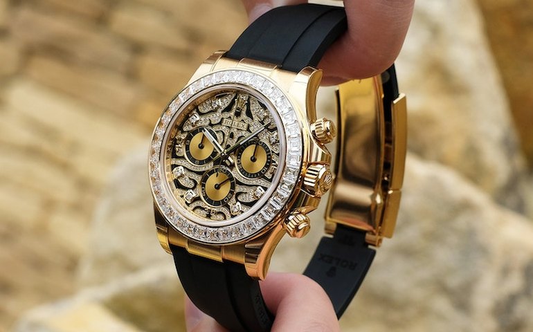 Relógio usado por Neymar em anúncio do Al-Hilal custa R$ 1,5 milhão, veja