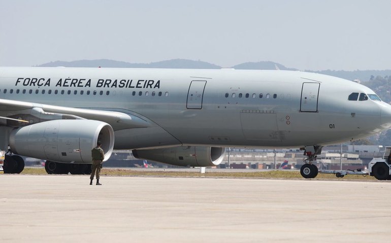 Raízes do Cedro: quinto voo decola do Líbano com 220 repatriados