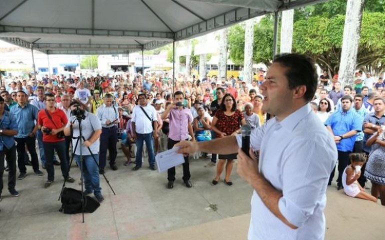 Renan Filho atende à antiga reivindicação e inicia melhorias no sistema de água de Capela