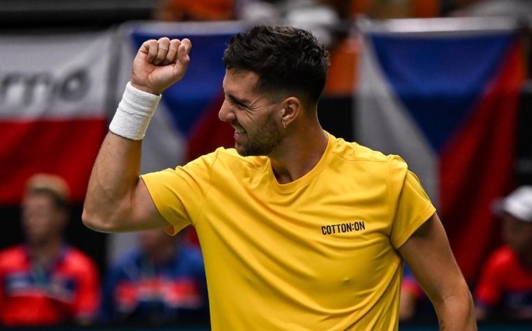 Austrália desbanca EUA, vai à semifinal e fica perto de terceira decisão seguida da Copa Davis