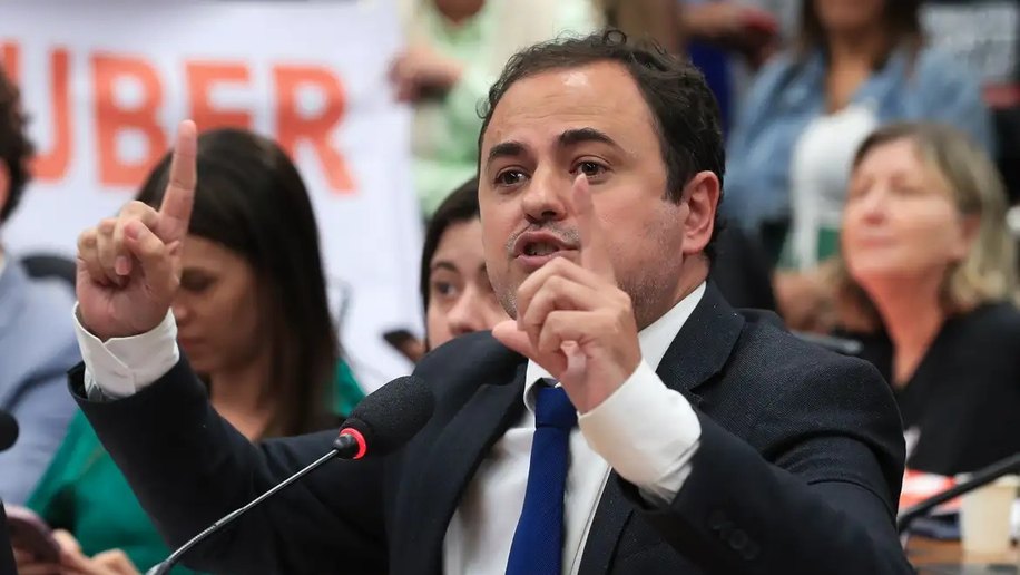 Glauber Braga recorre à CCJ contra processo de cassação do mandato
