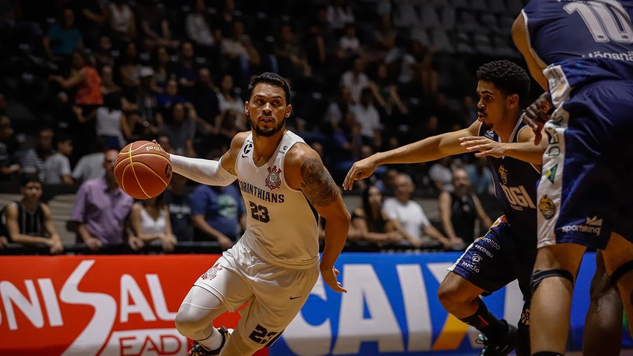 Andrés confirma que Corinthians vai ‘interromper’ time de basquete