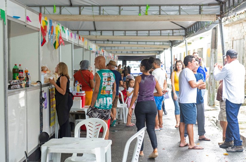 Comerciantes comemoram vendas da Feira dos Empreendedores do Flexal