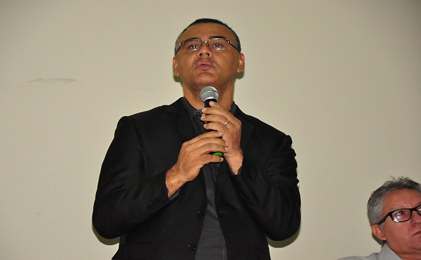 Gestão da Ufal manifesta solidariedade ao reitor Jairo Campos