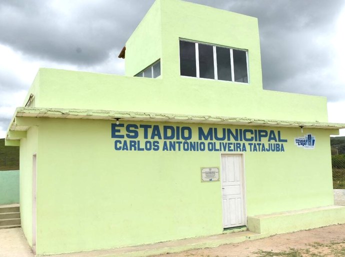 Prefeitura da Laje inaugura reforma e ampliação no Estádio Kaká Tatajuba