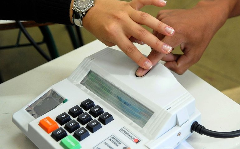 Quem não fez o cadastro biométrico também poderá votar