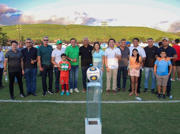 São José da Laje: prefeita Ângela Vanessa inaugura maior complexo esportivo da região