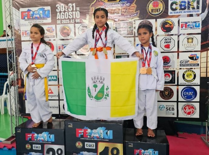 Arapiraquense Vitória é campeã no 20º Campeonato Alagoano de Katarê Interestilos em Maceió