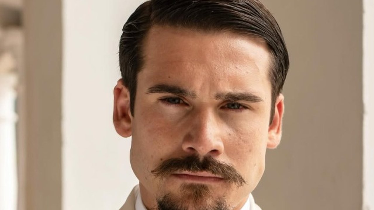 Nicolas Prattes relembra luto por perda de filho e fala sobre vida com Sabrina Sato