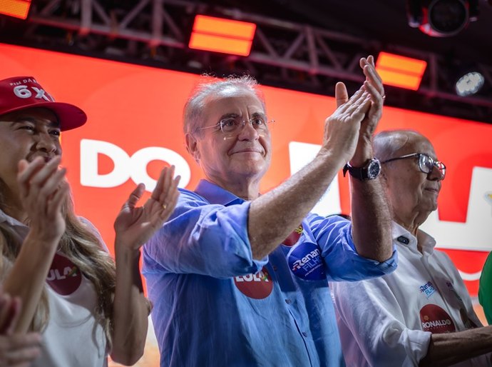 Renan Calheiros lidera disputa pelo Senado em nova pesquisa realizada em Alagoas