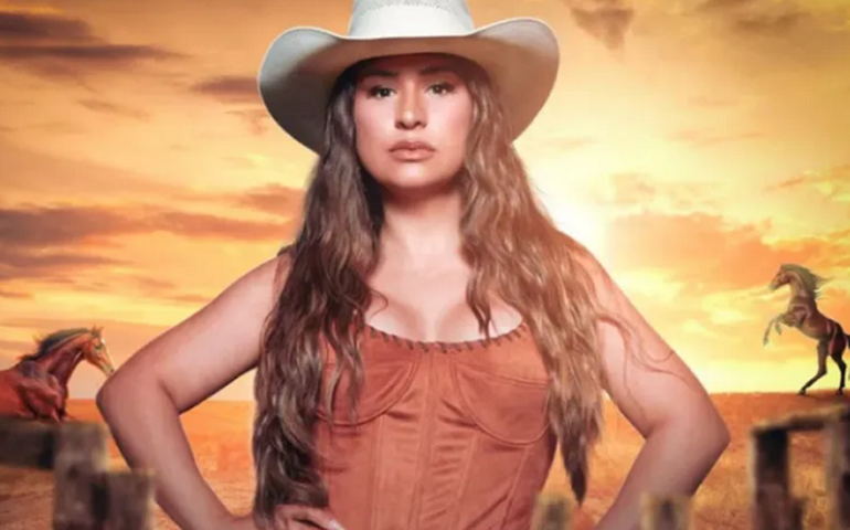 Simone Mendes regrava hit de Roberto Carlos