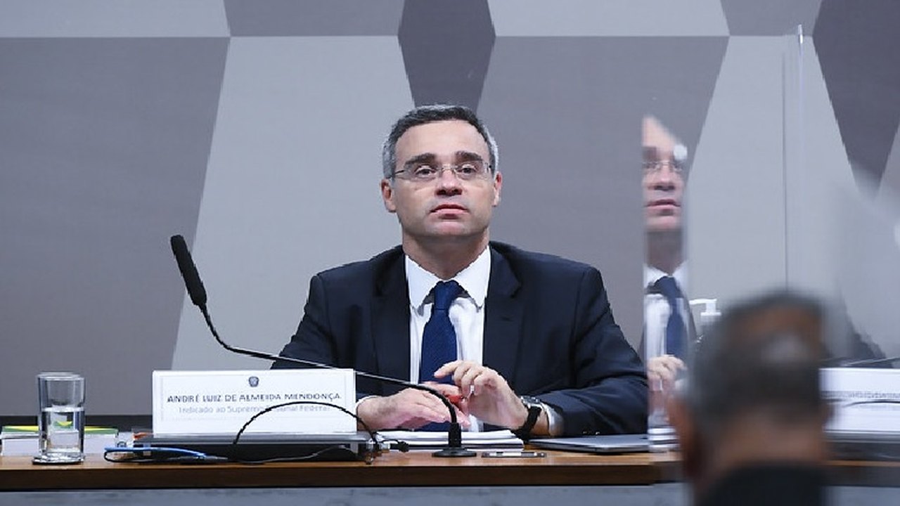 Mendonça diz que 'avalia' mudar posição em julgamento no STJ sobre benefícios fiscais