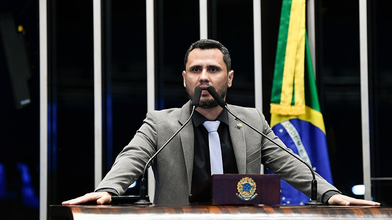 Cleitinho diz que, além do aumento do salário mínimo, é preciso conter a inflação