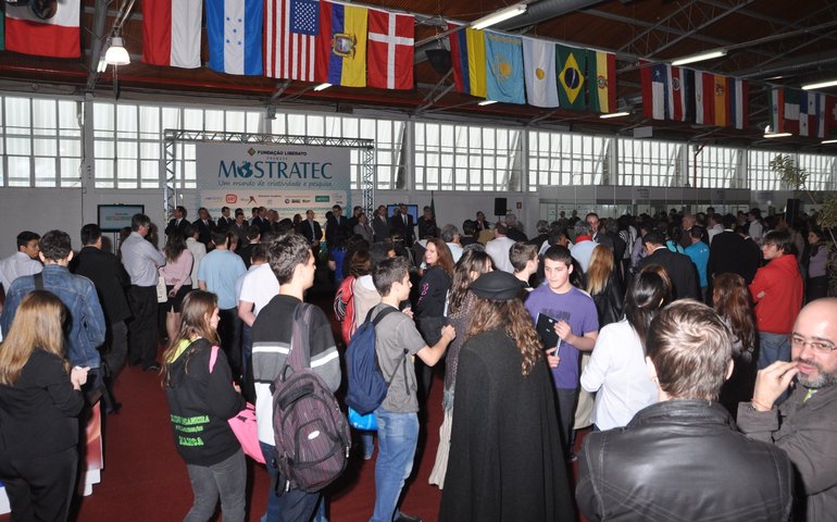 Jovens cientistas de Alagoas participam da 29ª Mostratec