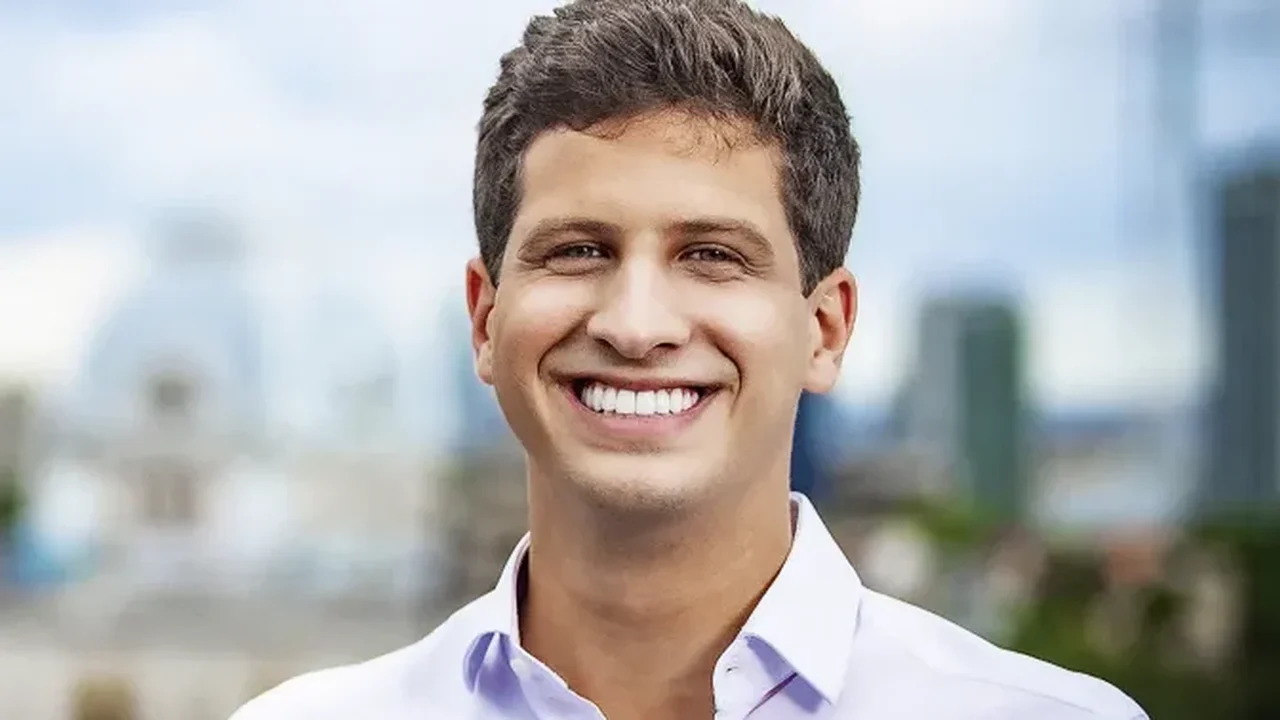 Após reclamação de João Campos, presidente do PT desautoriza ministro de Lula e diz que partido terá somente um palanque em Pernambuco