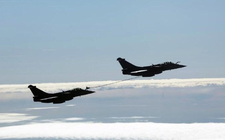 França enfrenta escassez de mísseis para caças após uso contra drones iranianos, diz mídia