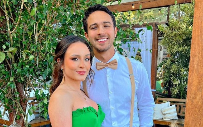 Noivo de Larissa Manoela sai em defesa da atriz em meio a disputa familiar: 'Sempre será livre'