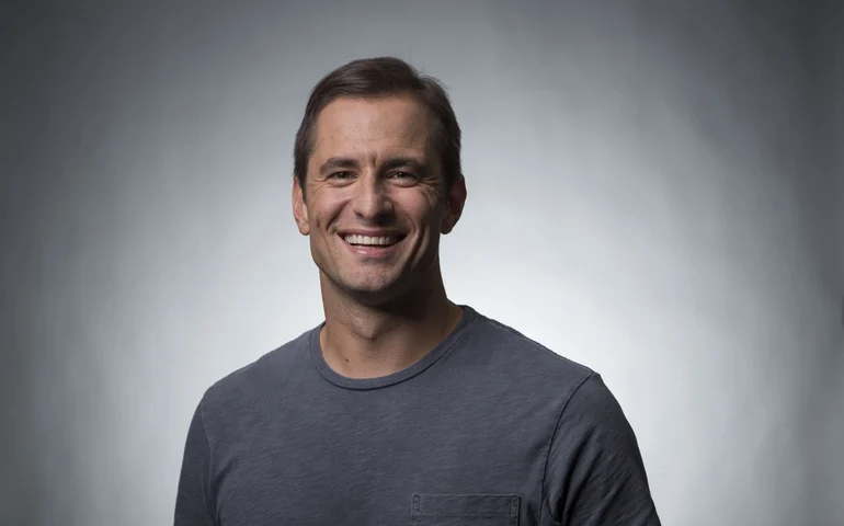 Adoção de cripto entre jovens investidores cresce, mas evidencia desafio de maturidade