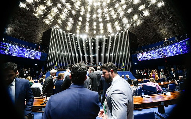 Senado autoriza empréstimos internacionais para Recife e MT