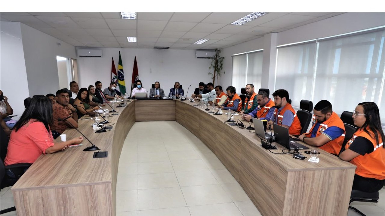 Ministério Público convoca audiência e discute soluções para residenciais no Rio Novo