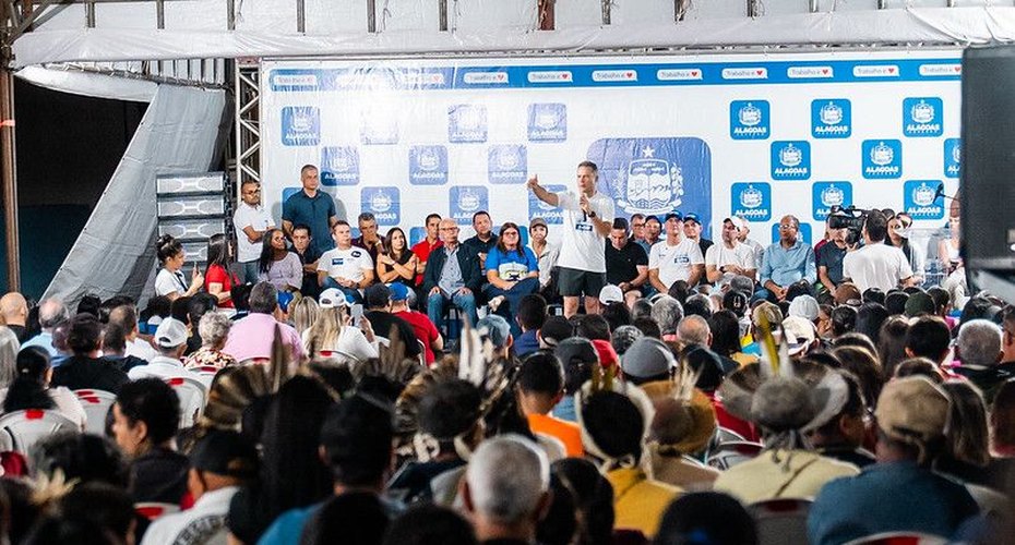 Renan Filho destaca programa que levou desenvolvimento e asfalto a mais de 85 povoados de AL