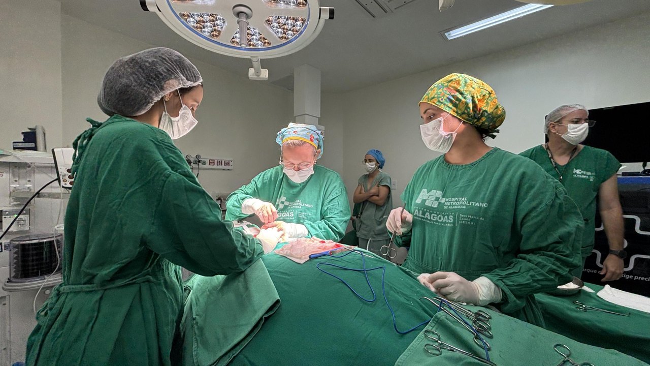 Hospital Metropolitano de Alagoas realiza cirurgia de câncer de pele com reconstrução imediata