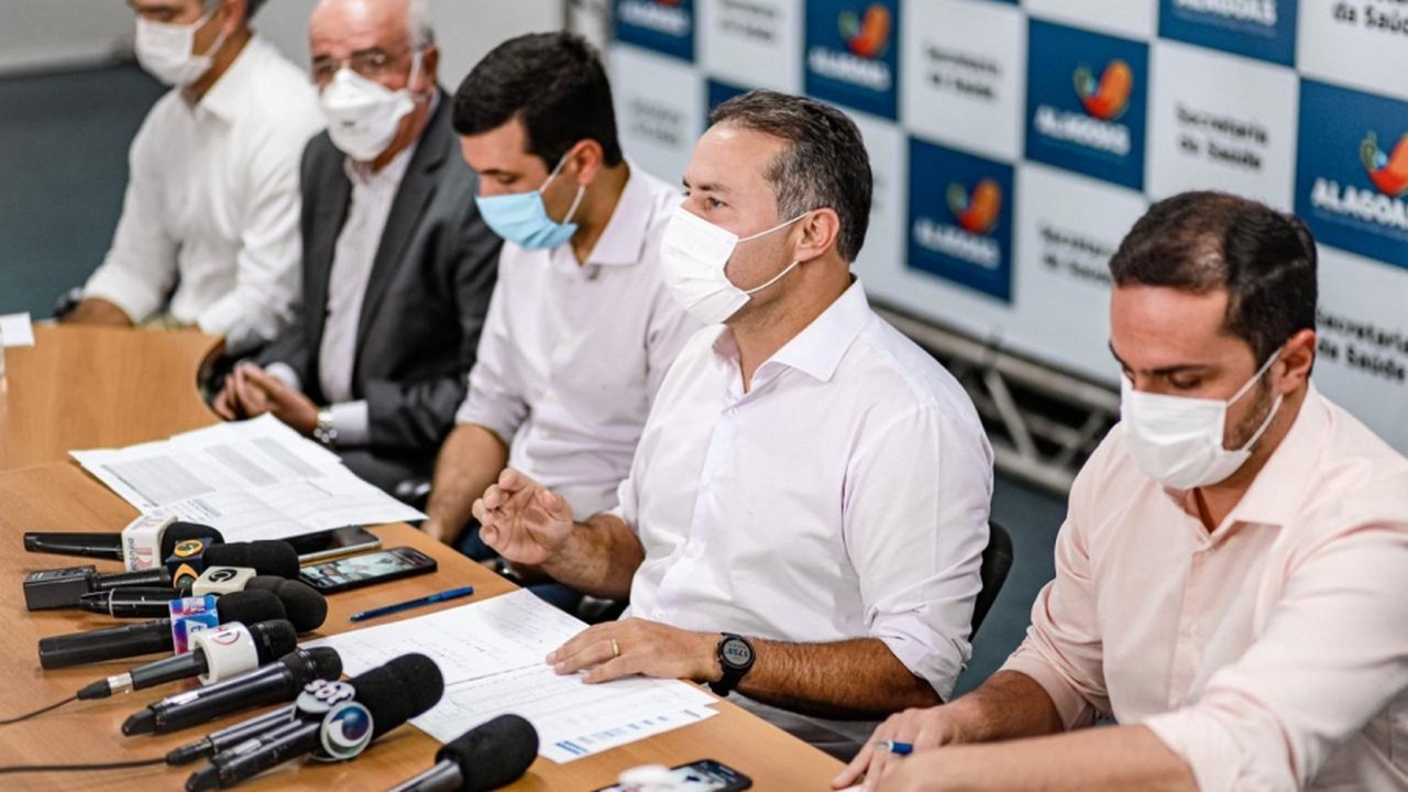 Governo fecha comércio, praias e shoppings aos fins de semana e restringe a circulação de pessoas a partir de sexta (19)