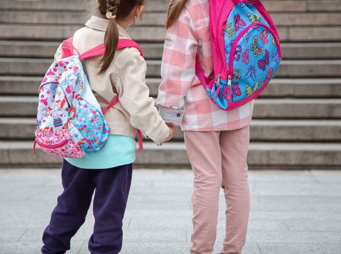 Volta às aulas: cinco sinais de que a mochila do estudante está pesada